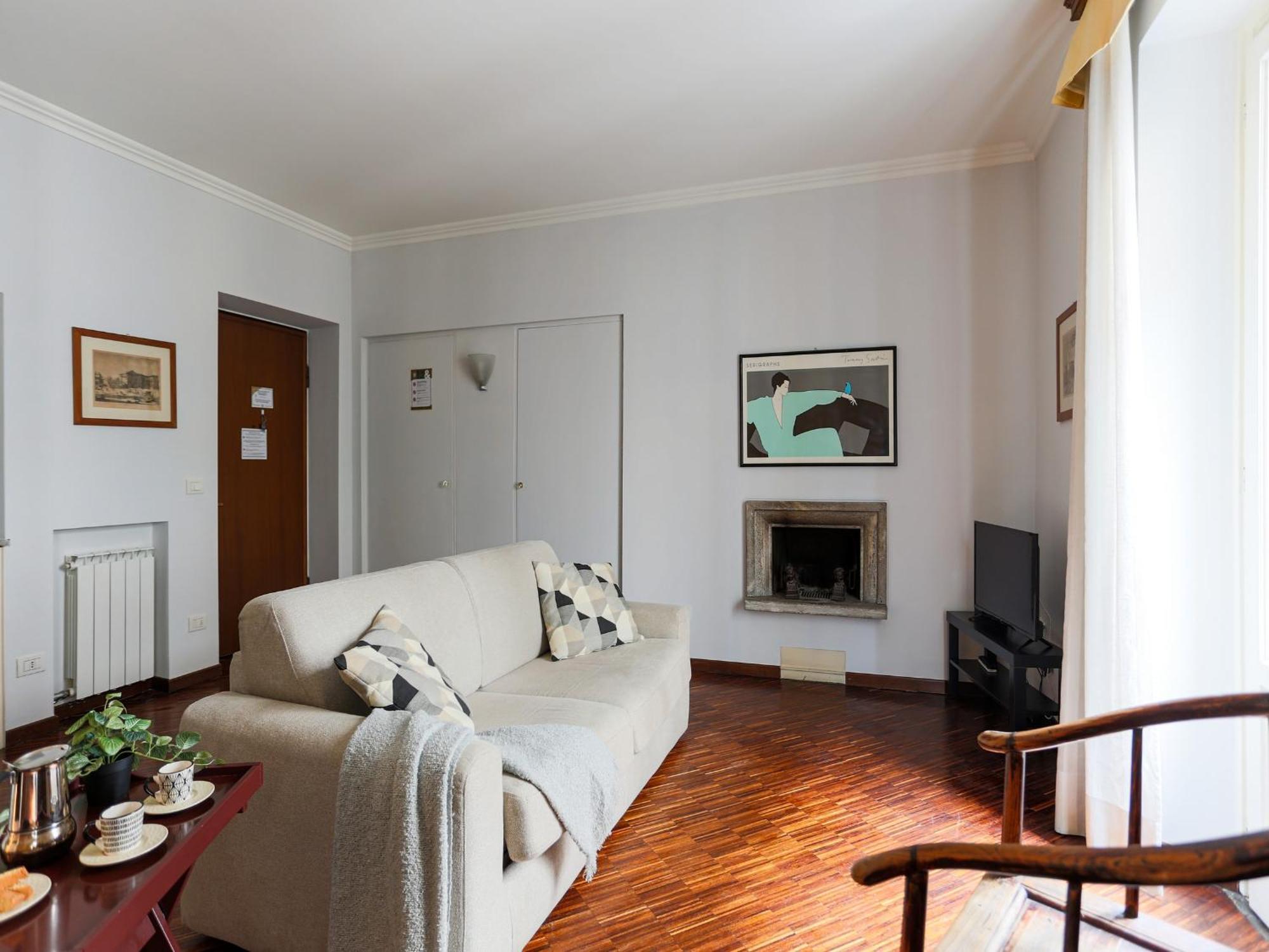 The Best Rent - Spacious One-Bedroom Apartment Near The Columns Of San Lorenzo Милан Экстерьер фото